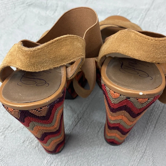 Fergie Suede Multi color Zig Zag Platform Heels - Picture 6 of 14